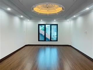 Nhà mới ngay sát quốc lộ 1a ngọc hồi  thanh trì ~ 45m2 x 4 tầng mặt tiền 4,5m  5tỷx tiểu học