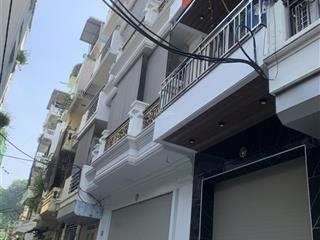Bán nhà lô góc hoàng quốc việt, tt cầu giấy, 36m2, 6 tầng, mặt tiền 4m, ô tô tránh, kinh doanh đỉnh
