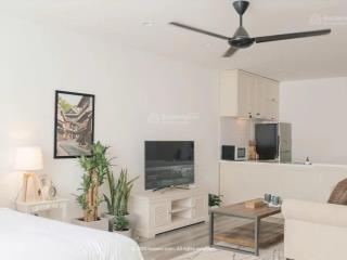 Hd thuê 168 tr/th tòa nhà mặt tiền hai bà trưng, ngay công viên lê văn tám 6 tầng full nội thất xịn