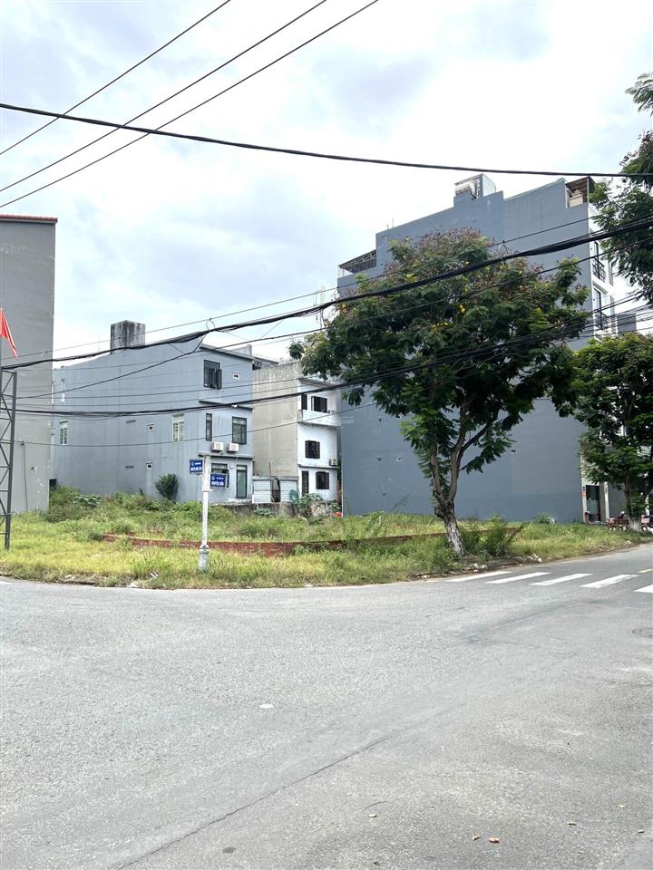Lô góc 139m2 mt biển nguyễn xiển ng đình trân ngay sát quận ngũ hành sơn xây căn hộ , viila