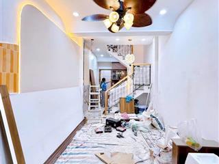 Sắp lên sóng  giáp quận 1 cầu thị nghè  có phòng ngủ trệt  full nội thất