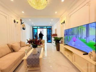 Nhà đất lô góc kinh doanh, sau biệt thự ngđ. giá tốt