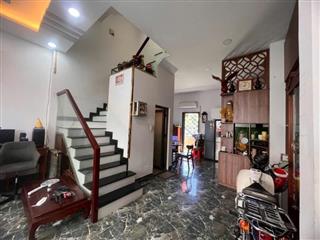 Bán nhà DT 56m², 3 tầng,  3PN, 3WC, Q.9, Thủ Đức. sổ hồng Giá  6.2 tỷ.