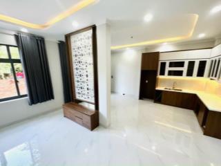 Bán nhà 61m2, 4PN, 4WC, 3 tầng, Q.2, 6.99  tỷ, sổ hồng