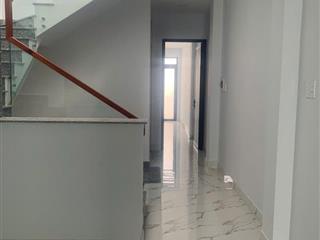 Bán nhà đường Lê Văn Thịnh, P . Cát Lái, TP HCM. 3 tầng. DT 124m2, sổ hồng. Giá 9.5 tỷ.