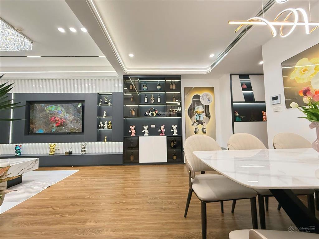 Căn góc đẹp nhất tòa full nội thất cao cấp có slot ô tô riêng goldmark city