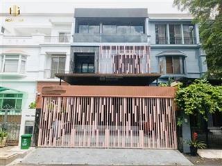 Bán biệt thự liên kế mỹ giang 1 phú mỹ hưng quận 7  126m2  3 tầng  full nội thất cao cấp  40 tỷ