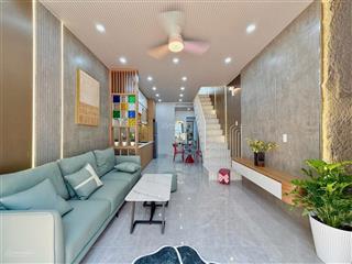 Nhà ngộp giá chỉ 1tỷ680 shr tại đ. lý thường kiệt, dĩ an cách vincom plaza dĩ an 5p di chuyển
