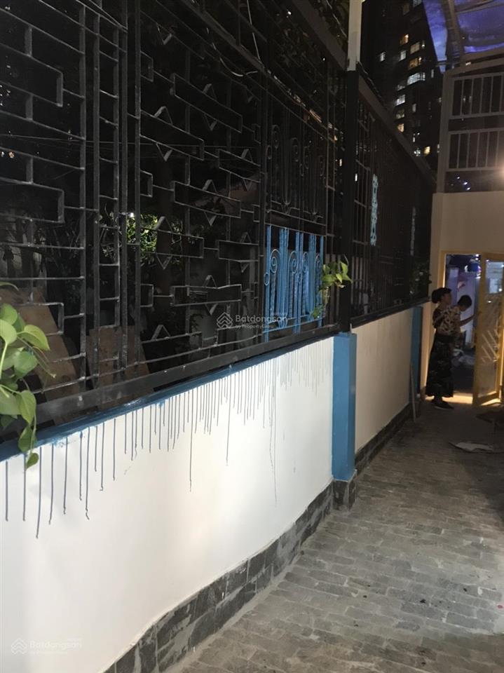 Giảm 500k tháng đầu cho bạn nào ở 1 mình phòng gác cao thoáng sáng gần q1, 2 trung tâm