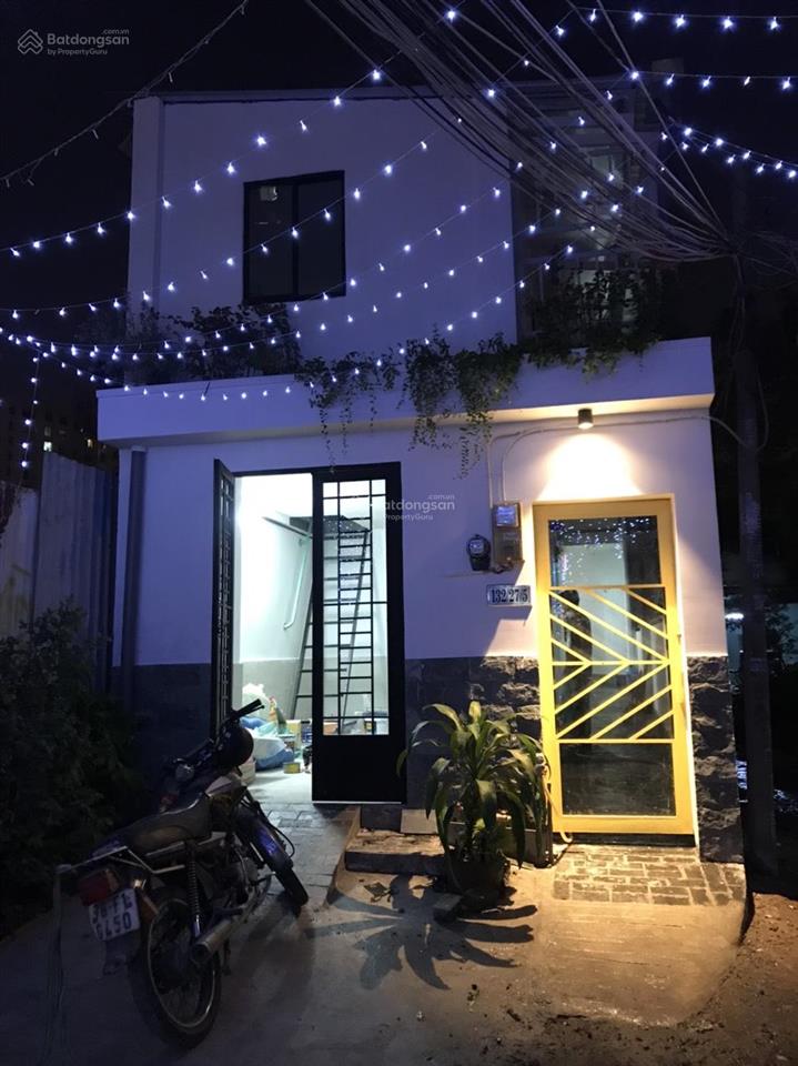 Giảm 500k tháng đầu cho bạn nào ở 1 mình phòng gác cao thoáng sáng gần q1, 2 trung tâm