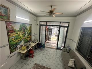 Nhà 3 tầng đẹp lung linh, 4pn, 104m2, ô tô vào tận nơi, dĩ an, hồ chí minh, chỉ 3.75 tỷ tl