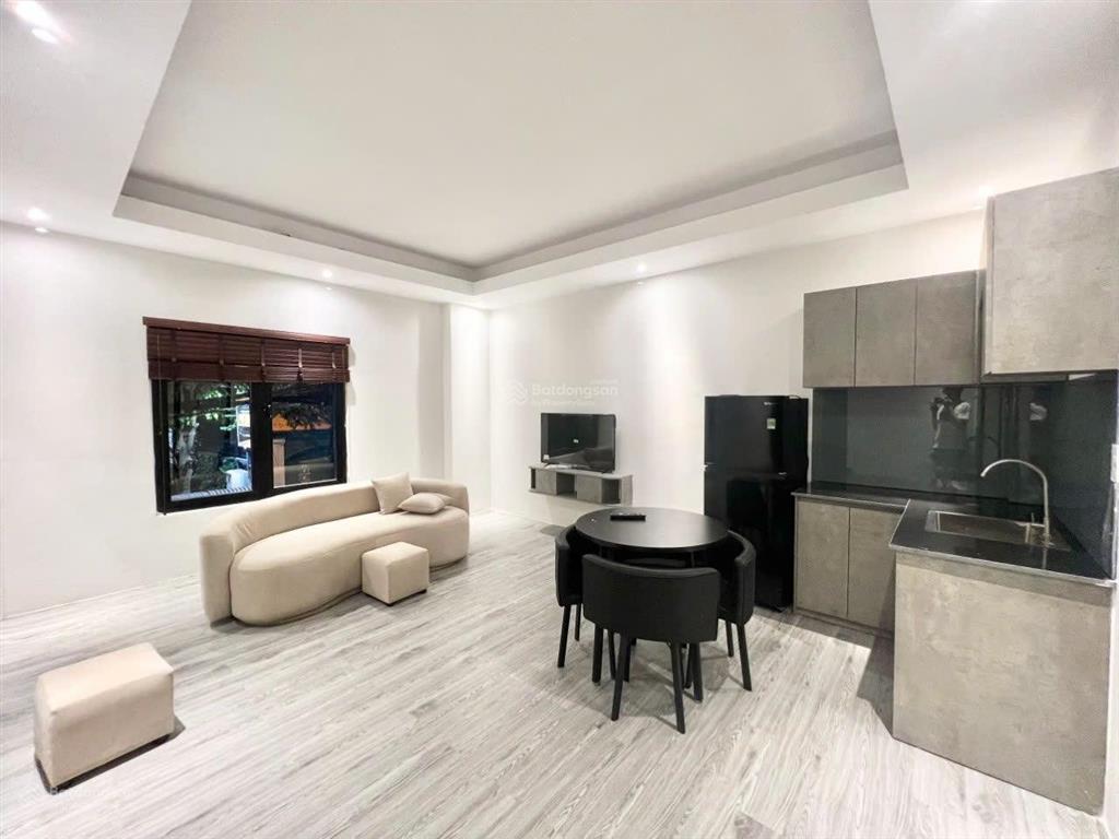 Cho thuê 2pn  2 ban công  thang máy  bảo vệ | ngay botanic tower | phan đăng lưu, phú nhuận