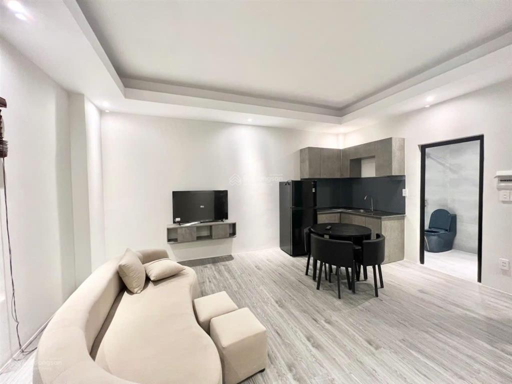 Cho thuê 2pn  2 ban công  thang máy  bảo vệ | ngay botanic tower | phan đăng lưu, phú nhuận