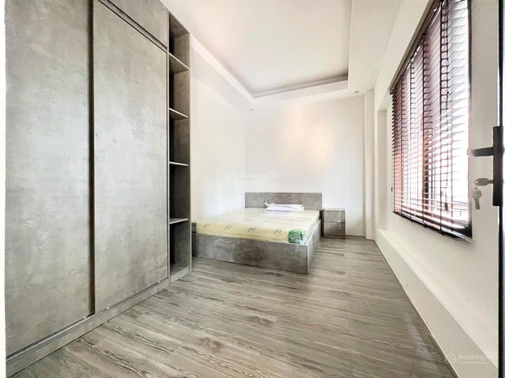 Cho thuê 2pn  2 ban công  thang máy  bảo vệ | ngay botanic tower | phan đăng lưu, phú nhuận