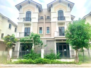 Biệt thự song lập 135m2 vị trí đẹp gần công viên sổ hồng chính chủ, giá chỉ hơn 8,8 tỷ