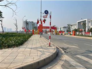 Bán 70m đất viện rau B, mặt tiền 4,65m, đường ô tô thông, giá 7 tỷ