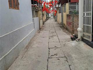 Bán 54m2 dương quang, mặt tiền 4m, nở hậu 4,3m, ngõ 2,5m ô tô nhỏ vào đất giá 3,3 tỷ