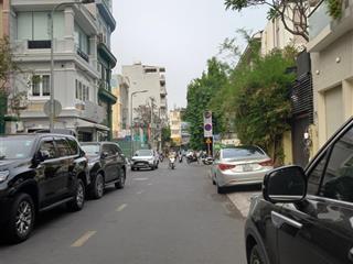 Bán biệt thự 3 tầng đường nguyễn thành ý, p. đa kao, quận 1, dt 180m2,giá bán 54 t thương lượng