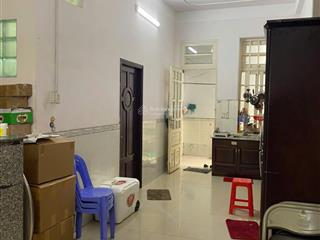 Cho thuê nhà 2 tâng kế bên đường phạm văn đồng.hiệp bình chánh.thủ đức đầy đủ nội thất