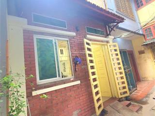 Bán đất 49m2, tặng nhà cấp 4 trung tâm ba đình giá 9,5 tỷ