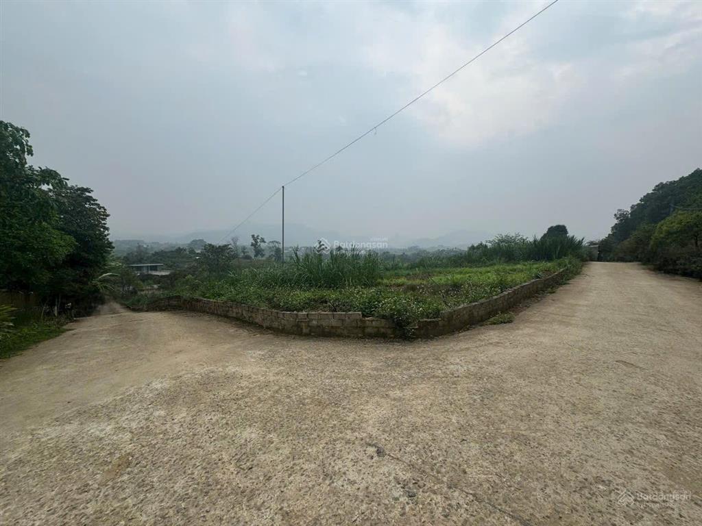 Bán 1052m2 có 100m2 thổ cư xóm cò, yên bình