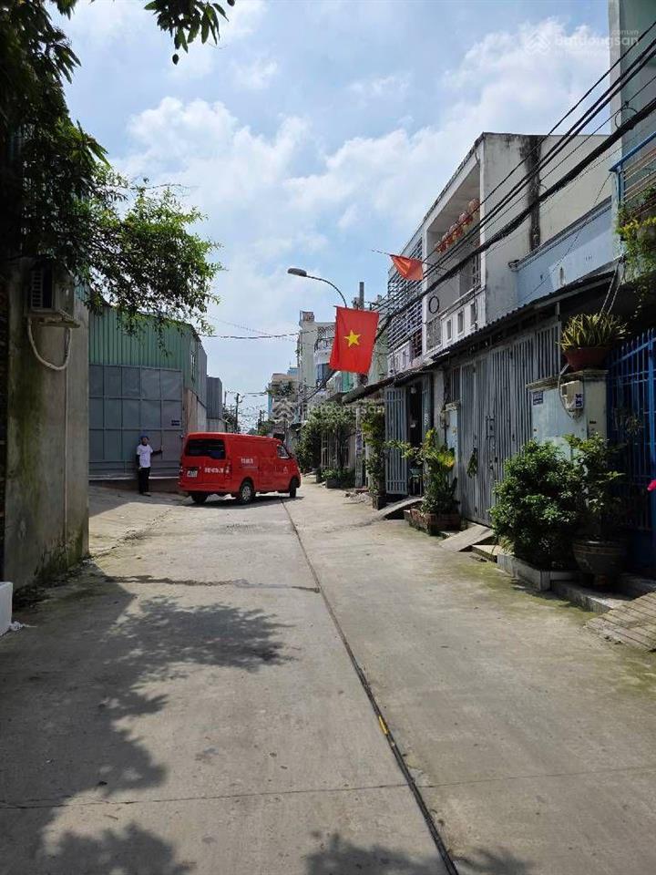 Siêu phẩm nhà 4 tầng ngay mã lò giáp hương lộ 2 lê văn quới