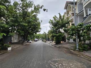 Đất thổ cư 2 lô liền kề, 2 mặt tiền  tổng 169m2, hẻm xe hơi, ngay chợ phú thuận quận 7  giá 14 tỷ