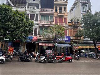 Mặt phố vỉa hè thênh thang, kinh doanh ác liệt, nguyễn xiển thanh xuân.