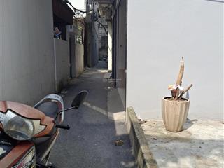 Đất lô góc 2 mặt ngõ sát ô tô tránh, gần phố hà trì, hà đông