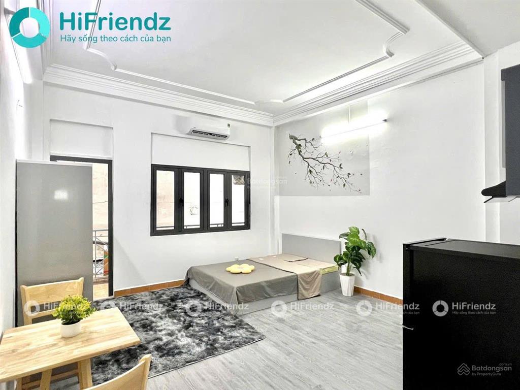 Căn hộ ban công  xách vali ở ngay đối diện mega bình phú quận 6  đầy đủ nội thất  giặt sấy chung