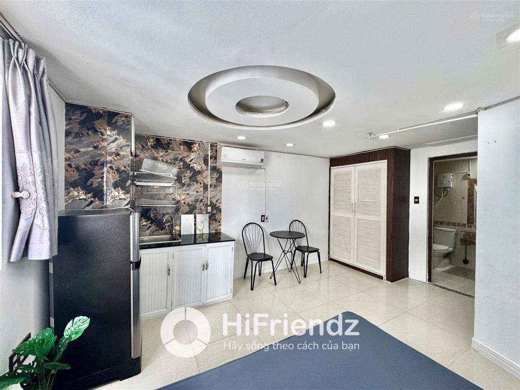 Chung cư mini 1pn view đẹp cách âm tốt mặt tiền nguyễn biểu quận 5 sát trung tâm quận 1