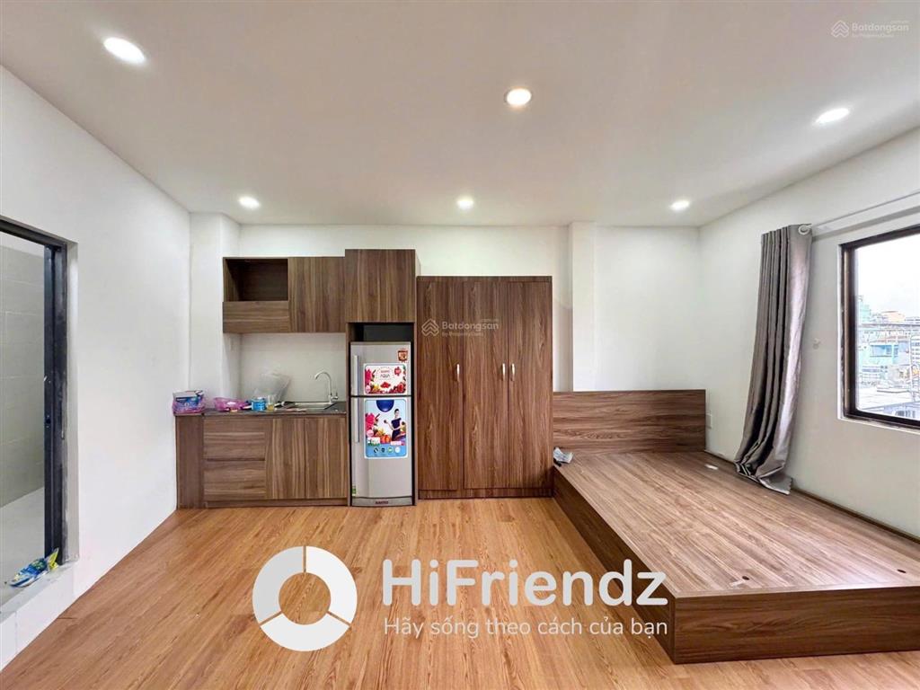 Căn hộ mới xây cửa sổ lớn sát ngay đại lộ võ văn kiệt quận 5 gần trung tâm quận 1 đầy đủ nội thất