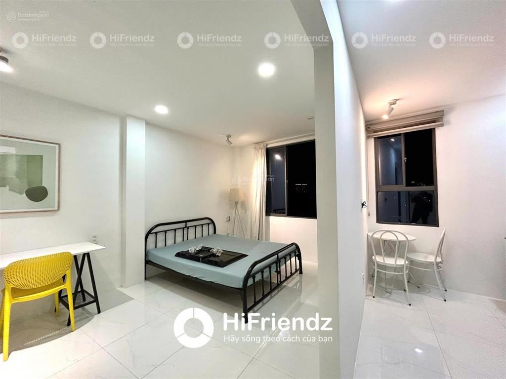 Penhouse 1pn sân thượng đẹp hơn "new york city"  có thang máy tận phòng  gần ngay mega market q6