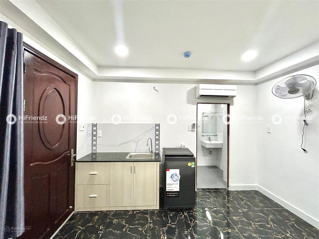 Chung cư mini trống 1 phòng ngay hậu giang hẻm oto gần vòng xoay phú lâm quận 6  thang máy