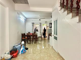 Chính chủ bán nhà 4 tầng, dt 58m2 mặt tiền 4m hoè thị sổ đẹp chỉ hơn 7 tỷ