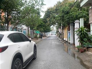 Nhà thạch bàn đẹp long lanh  nhỉnh 5 tỷ  vài bước ra oto tránh nhau