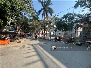 Chính chủ bán nhà ngõ 321 phúc lợi 5 tầng mới xây 30m2 mặt tiền 4.2mngõ thông oto đỗ cửa