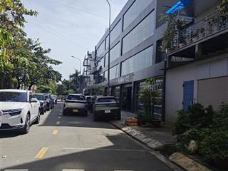 Hot  hiếm  mt cạnh đường 18 thạnh mỹ lợi  q2  dt 466m2  giá chỉ 68 triệu/m2