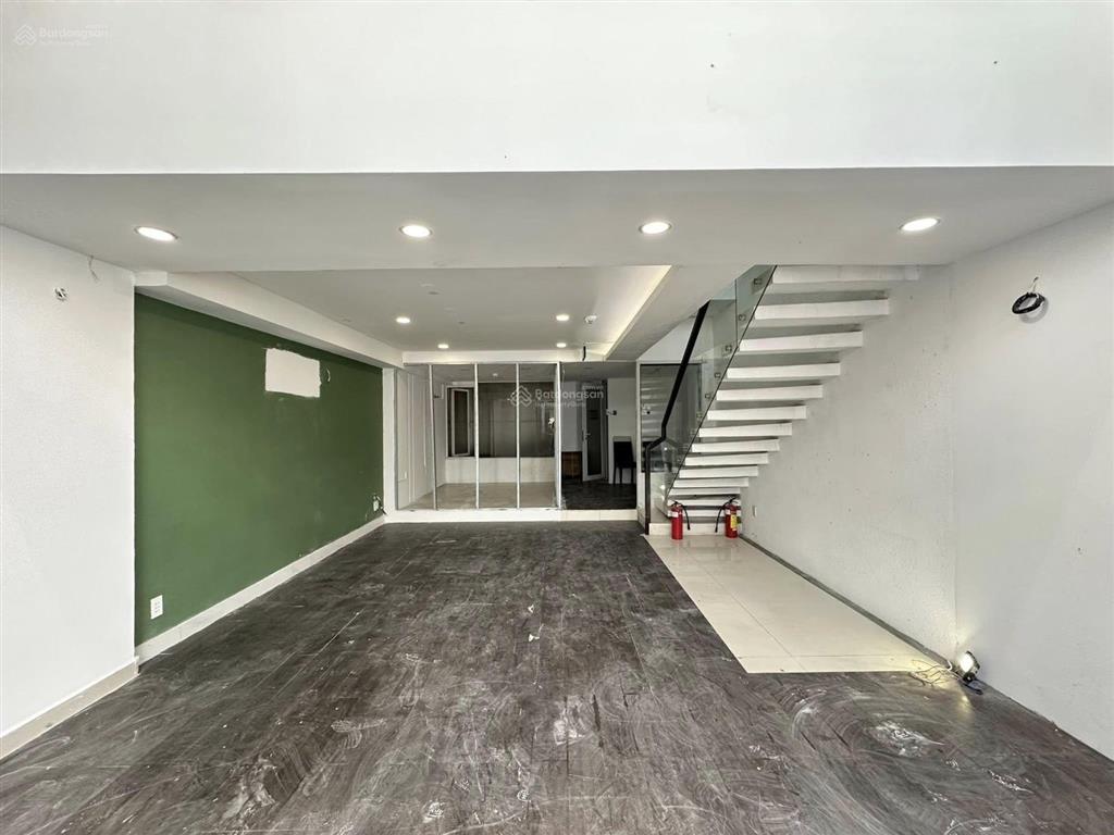 Nhà hẻm vip 38 nguyễn văn trỗi, phường 15, phú nhuận  6x15m  3 lầu