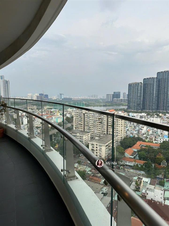 Cần bán gấp giảm giá 500tr  2pn city garden, 105m2, view sông, sẵn hđt