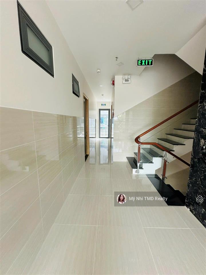 Bán tòa nhà căn hộ dịch vụ mới lê văn thịnh quận 2, 5 tầng, 202m2, 21 phòng.  nhi 0772 614 ***