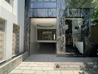 Bán tòa nhà căn hộ dịch vụ mới lê văn thịnh quận 2, 5 tầng, 202m2, 21 phòng.  nhi 0772 614 ***