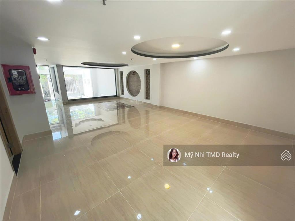 Bán tòa nhà căn hộ dịch vụ mới lê văn thịnh quận 2, 5 tầng, 202m2, 21 phòng.  nhi 0772 614 ***