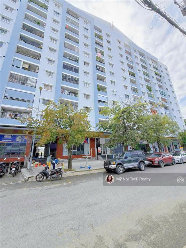 Bán căn hộ bình minh 3pn 108m2  căn góc đẹp, có ban công phòng khách, giếng trời