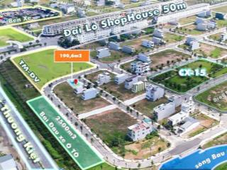 Lô góc đầu cổng khu đô thị phú mỹ  đối diện trung tâm thương mại  vị trí đẹp giá tốt hiếm có