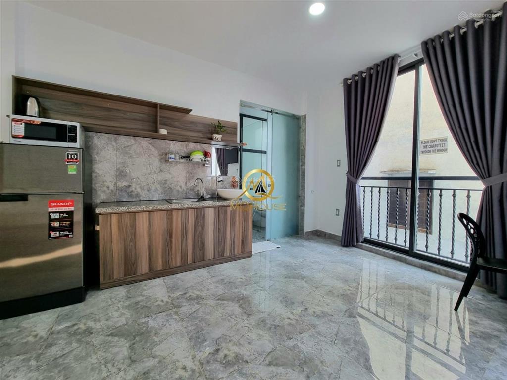 Cho thuê căn hộ 40m2 ban công full nội thất ngay công viên lê văn tám  quận 3