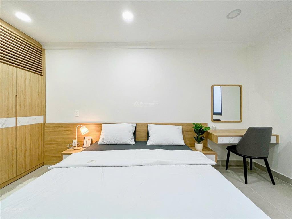 Cho thuê căn hộ 1 phòng ngủ 50m2 giặt sấy riêng  cửa sổ thoáng gần toà nhà viettel  hà đô  q10