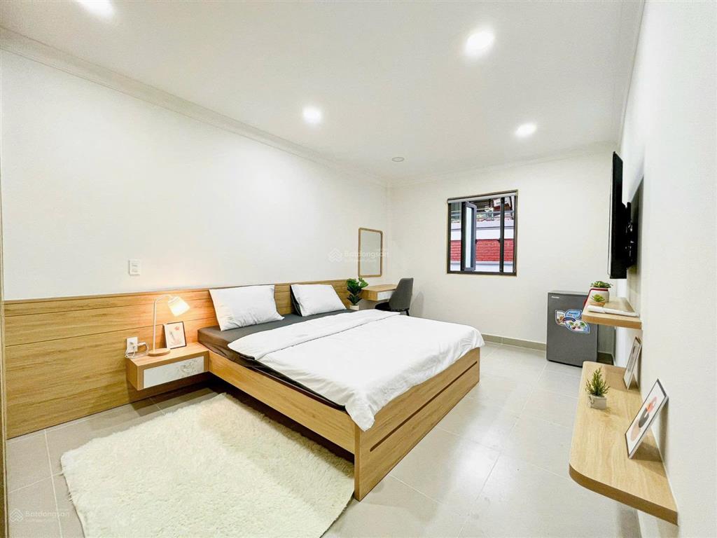 Cho thuê căn hộ 1 phòng ngủ 50m2 giặt sấy riêng  cửa sổ thoáng gần toà nhà viettel  hà đô  q10