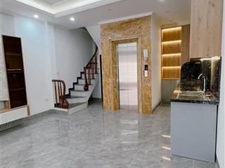 Lõi ba đình 8,1 tỷ  40m2  6t  ngõ thông  2 thoáng  thang máy chạy  20m ra ô tô tránh