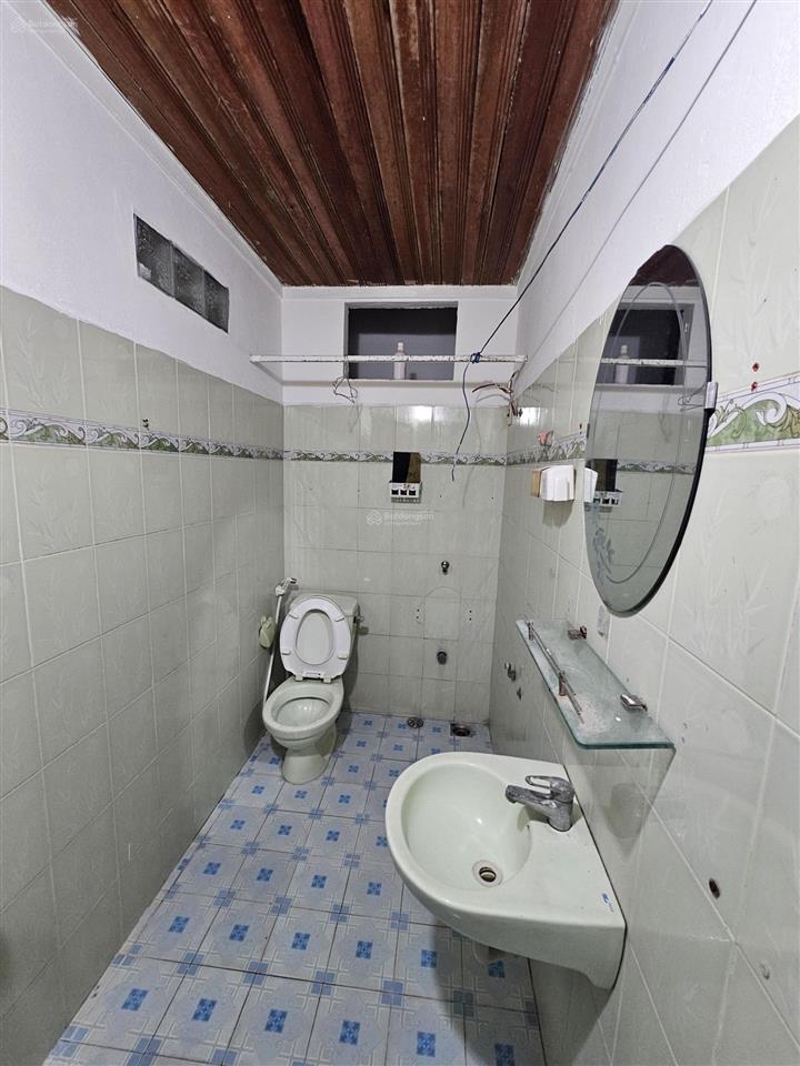 Bán nhà 2 tầng rưỡi, cách kiệt ô tô chà bá 25m, dt 54m2 ngang 5m